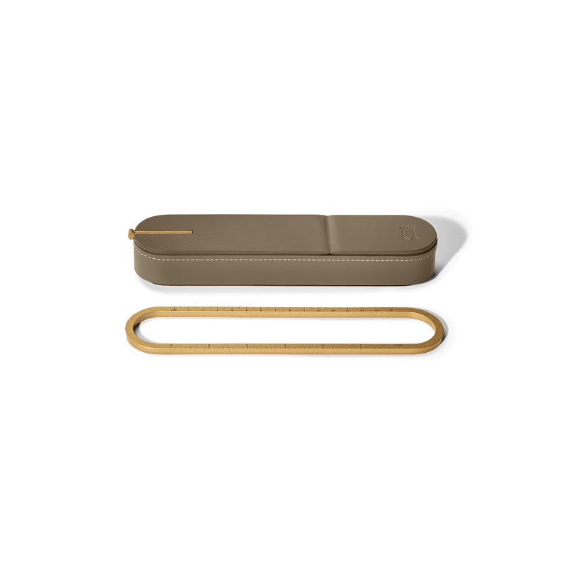 Zhuang Pen Holder