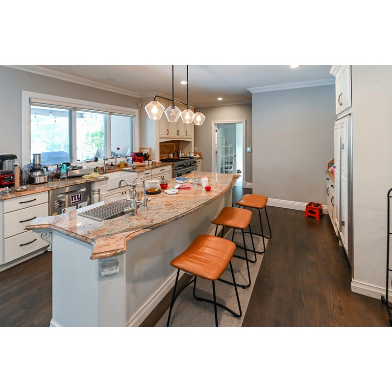 Schrock Traditional Cream Kitchen with Island and Granite Countertops