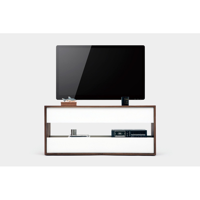 THN Media Console 3