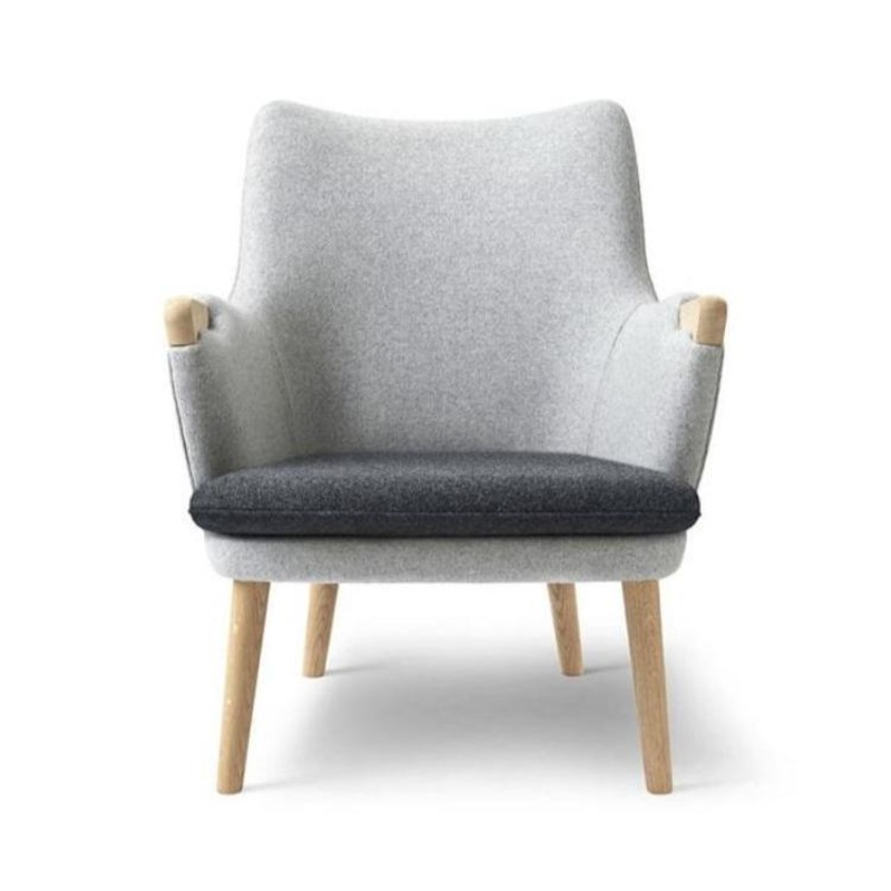CH71 Lounge Chair