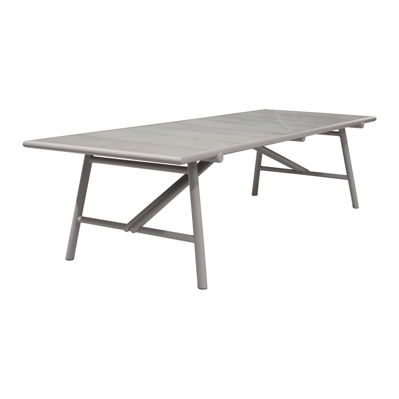 Sticks Outdoor Dining Table